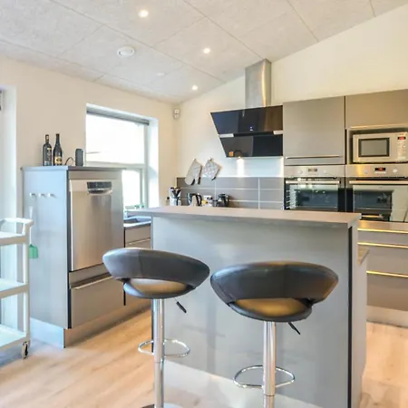 Holiday home 5 Bedroom Amazing In Ebeltoft