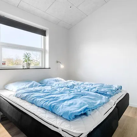 5 Bedroom Amazing In Holiday home Ebeltoft