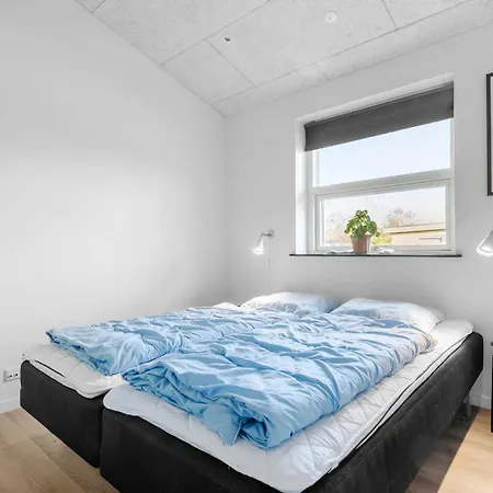 Holiday home 5 Bedroom Amazing In Ebeltoft