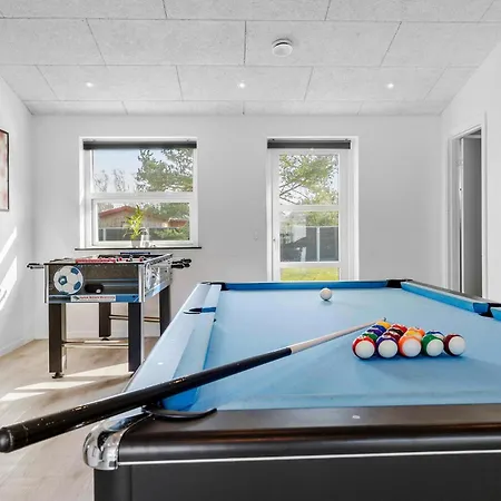 5 Bedroom Amazing In *